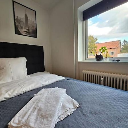 Lejlighed Med Altan Og Gratis Parkering Ålborg Exterior foto