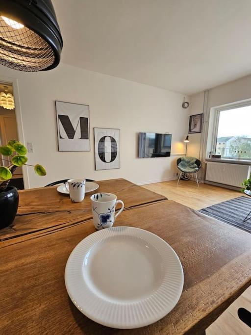 Lejlighed Med Altan Og Gratis Parkering Ålborg Exterior foto